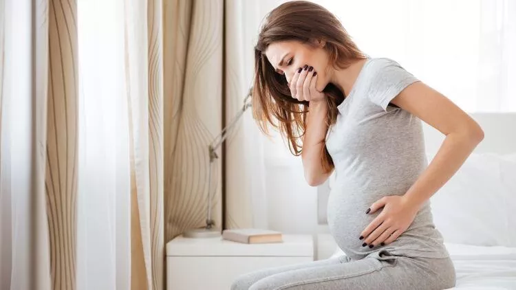 Hamilelikte Mide Yanması Neden Olur, Nasıl Geçer